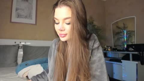  Start every day 2000 - 700 online show from February 21, 6:41 pm