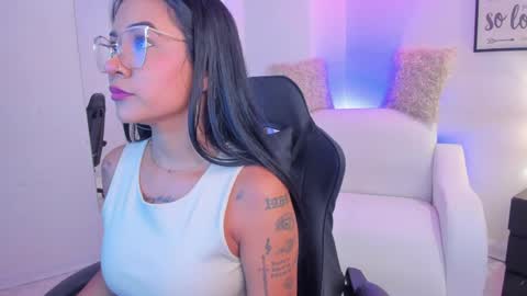 melan_owen online show from June 5, 11:05 am