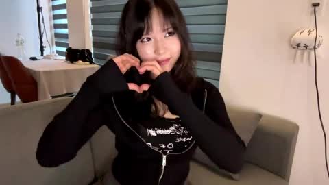 Melana online show from April 14, 10:37 am