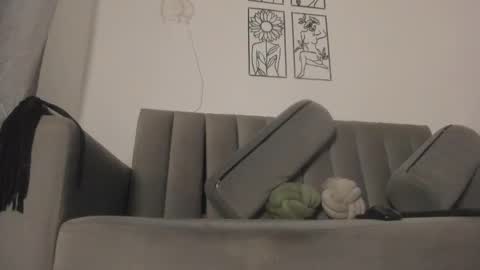 melani greyy online show from January 10, 11:20 pm