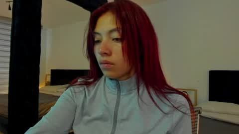 Melanie roux  online show from April 15, 12:17 pm