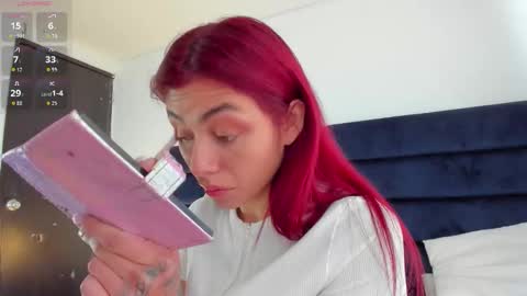 Melanie roux  online show from February 26, 12:26 pm