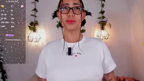 Melanie online show from March 3, 2:50 am