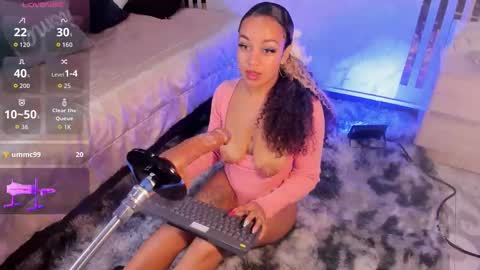 Snapshot of melaniegh_ chatting on October 2, 11:59 am Melanie  online show from October 2, 11:59 am