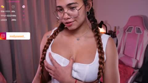 Snapshot of melanieryann_ chatting on March 3, 5:16 am Ig melysweet   online show from March 3, 5:16 am
