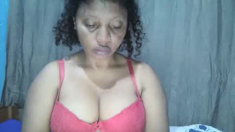 Snapshot of meld2599 chatting on October 31, 8:57 pm meld2599 online show from October 31, 8:57 pm