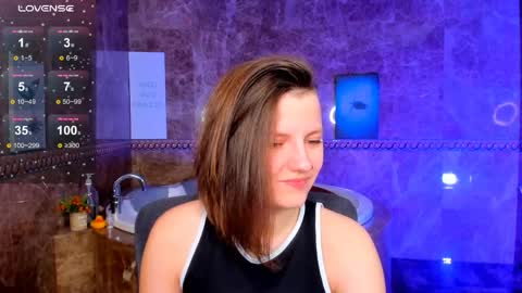 Melinda online show from April 9, 1:52 am