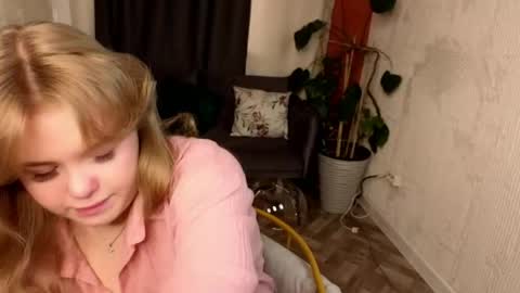 Sophia online show from April 12, 6:16 am