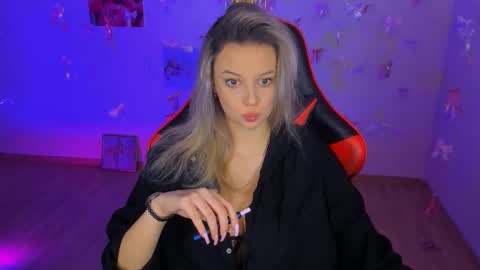 Melissa online show from January 17, 8:22 am