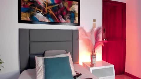 Melissa online show from April 7, 12:07 pm