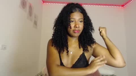 Snapshot of mell_rossi chatting on September 30, 7:58 am mell_rossi online show from September 30, 7:58 am