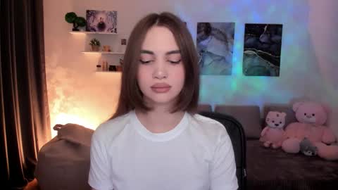 Tessa online show from April 17, 3:41 am