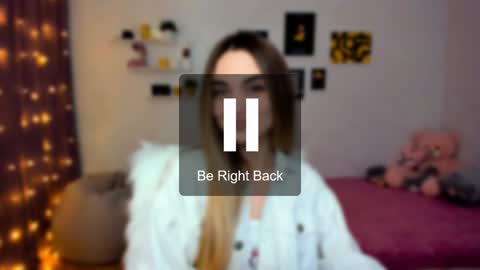 Tessa online show from December 15, 8:58 pm