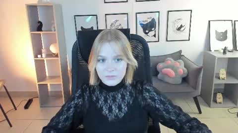 Melody online show from August 2, 12:30 pm