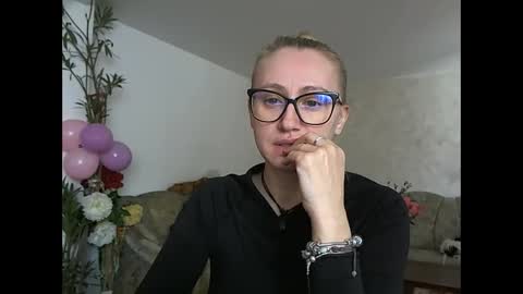 Melly online show from February 16, 9:09 am