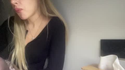 Melodie online show from October 19, 3:36 pm