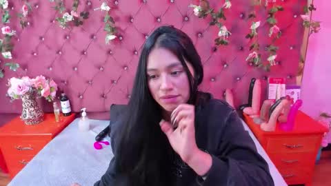 Melodysmithass online show from November 27, 3:20 am