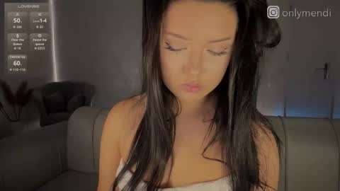 menndi online show from January 10, 11:26 am