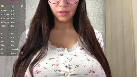 Mona online show from February 20, 11:23 am