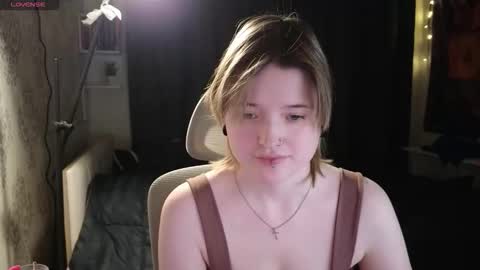 meowme online show from February 24, 4:27 pm