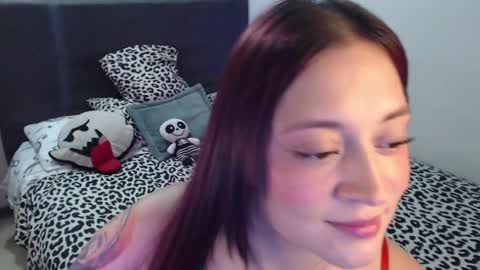 Snapshot of mia_adams_red chatting on October 2, 11:10 pm mia online show from October 2, 11:10 pm