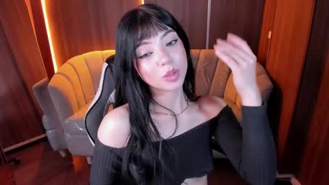 mia_collins_b online show from November 25, 3:25 pm