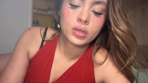 mia_ferrer777 online show from May 30, 11:54 pm