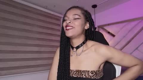 Mia online show from March 18, 3:33 am