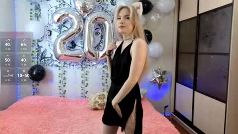 Mia online show from March 11, 6:39 am