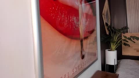 Snapshot of mia_jagger chatting on September 10, 11:32 am Val online show from September 10, 11:32 am