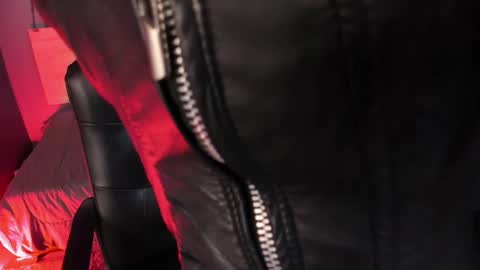Snapshot of mia_jagger chatting on February 8, 8:42 pm Val online show from February 8, 8:42 pm