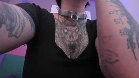 Val  online show from April 10, 8:37 pm