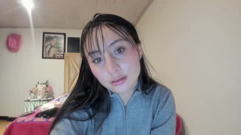 mia kaneee online show from October 9, 7:18 pm