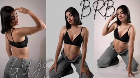 Mia online show from April 11, 6:52 am