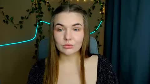 mia_lemm online show from March 2, 7:59 am