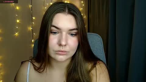 mia_lemm online show from October 28, 8:31 am