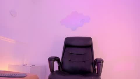 mia_lombana online show from November 8, 8:47 pm