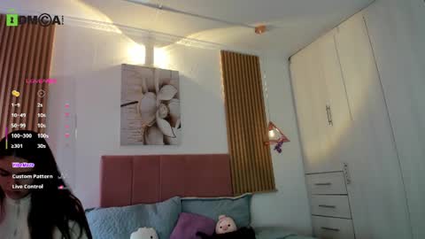 Mia Nevaeh - follow me online show from June 20, 8:12 pm