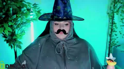 Mia online show from February 22, 6:47 am