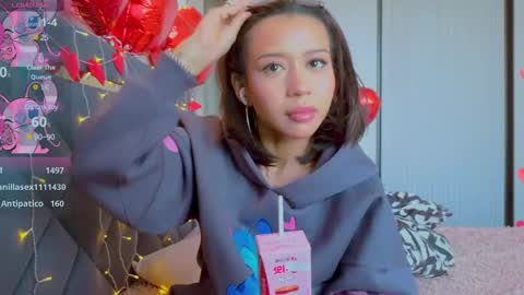 Mia online show from February 18, 5:53 am