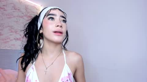 mia_velveet online show from April 18, 7:07 pm