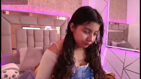 miaa_smiith1 online show from January 21, 11:46 am