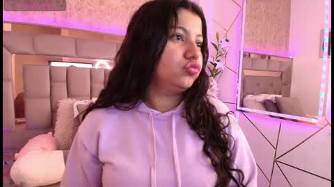 miaa_smiith1 online show from January 13, 11:41 am