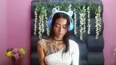 Snapshot of miaa_thopmson chatting on March 4, 7:32 pm Miaa online show from March 4, 7:32 pm