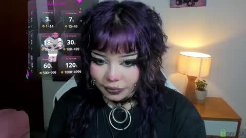 Mia online show from May 24, 1:21 pm