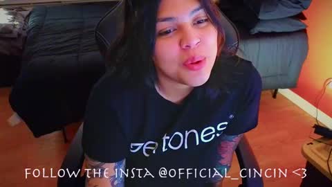 Mia online show from February 20, 1:57 am