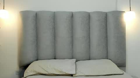 miacleark online show from February 10, 9:51 pm