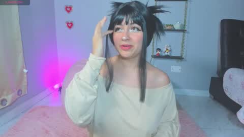 Mia Engels  online show from February 17, 12:10 am