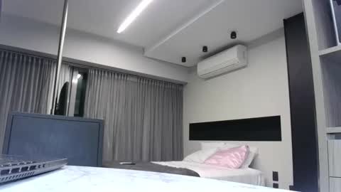 Snapshot of miahale chatting on February 24, 2:59 am Ms Mia  Owner Of  Your Mind online show from February 24, 2:59 am