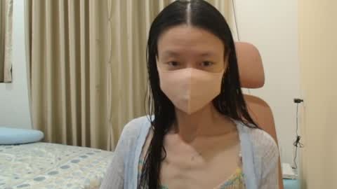 miahchan68 online show from March 28, 3:11 pm